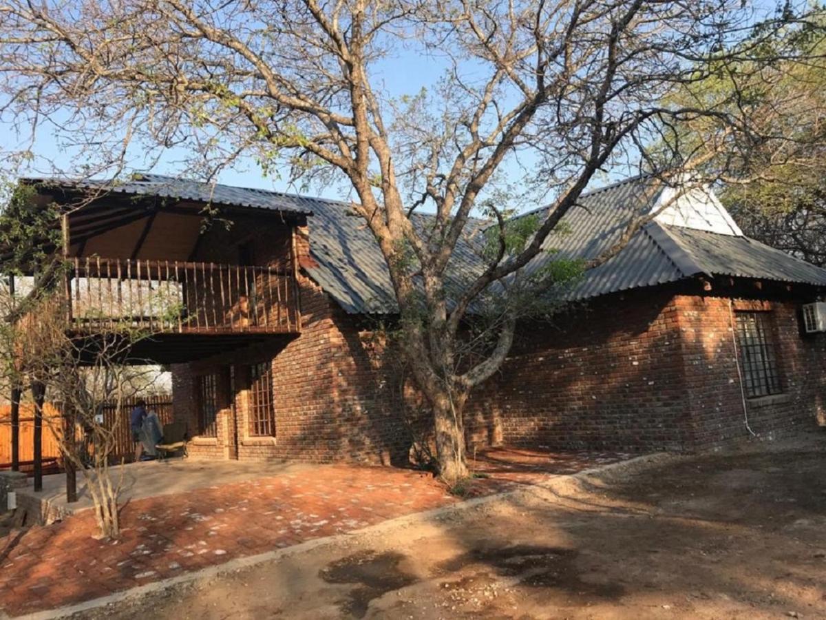 Kruger Wild Dog Inn Marloth Park Exteriér fotografie